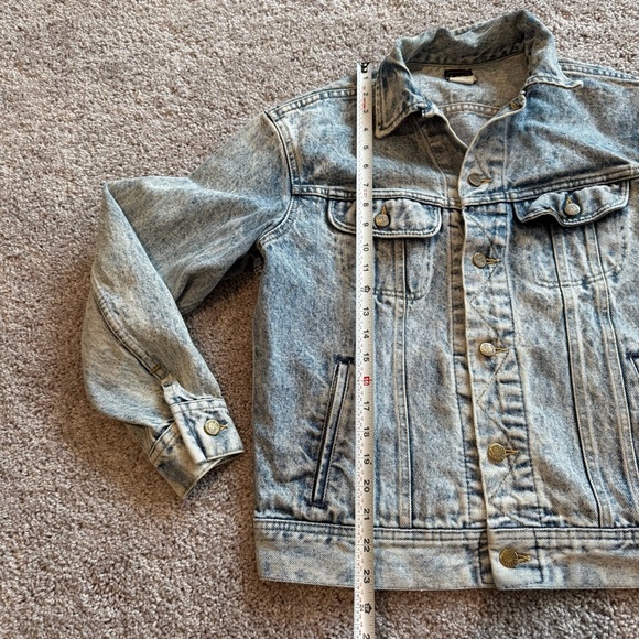 Vintage Lee Acid Wash Classic Denim Jacket Size Medium - Picture 6 of 9
